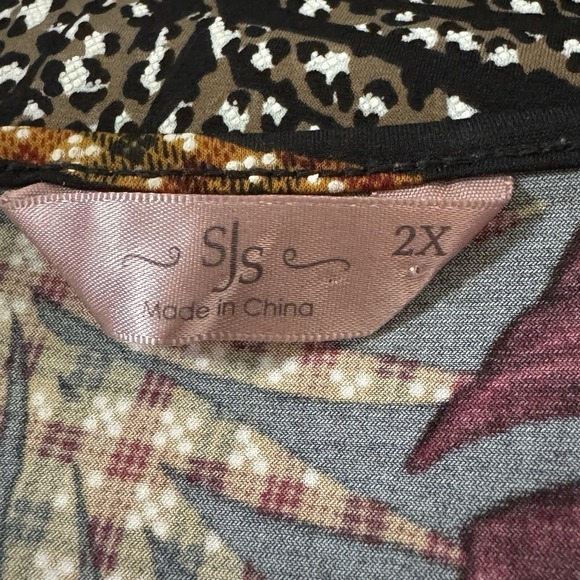 SJS 2X Tank Top Shirt Black Floral Flower Sleeveless Keyhole Scoop Neck Stretch - Picture 5 of 6